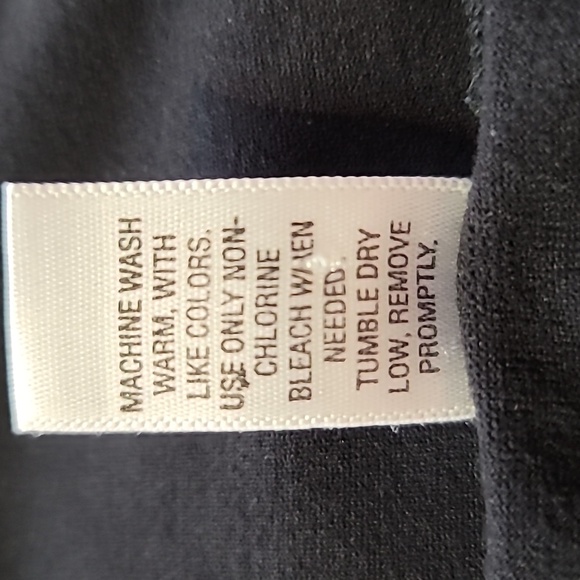 AugustMax Woman 2X camisole black nylon very stretchy - Picture 6 of 7